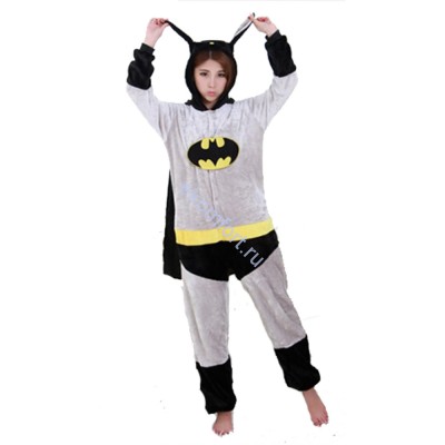 Кигуруми Бэтмен Комплектность: комбинезон с капюшоном.
Ткань: велсофт.
Размер:S (148-158) M (159-168 см), L (169-178 см), XL (179-188 см).
Приятная на ощупь пижама Кигуруми Бэтмен из известного мультфильма.
Супер мягкая, удобная пижама-костюм кигуруми , можно стирать в стиральной машине