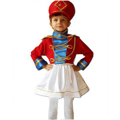 Карнавальный костюм «Гусарка»  В комплект входят: кивер, камзол, белая юбка
Рассчитан на рост: 110-116, 116-122 см
