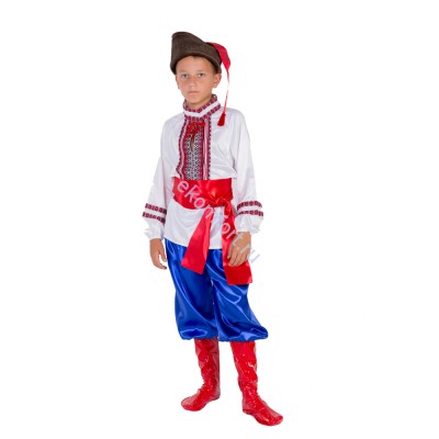 Костюм Украинский казак для мальчика В комплект входят: сорочка, шаровары с пришитой имитацией обуви, кушак, шапка.
Ткань: атлас, мех.
Рассчитан на рост: 146-152 см
Производство: Украина
Артикул: ДН43