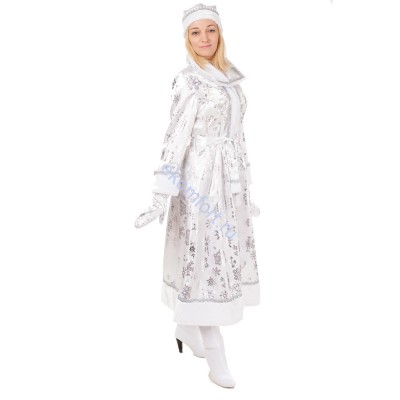Карнавальный костюм Снегурочки  Комплектность: шуба, варежки, шапка, пояс.
Размер: 48-50, на рост 164 см​
Артикул: 3010 к-18​
